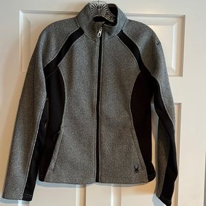 Spyder Women’s jacket size small 100% polyester gray and black fleece lined